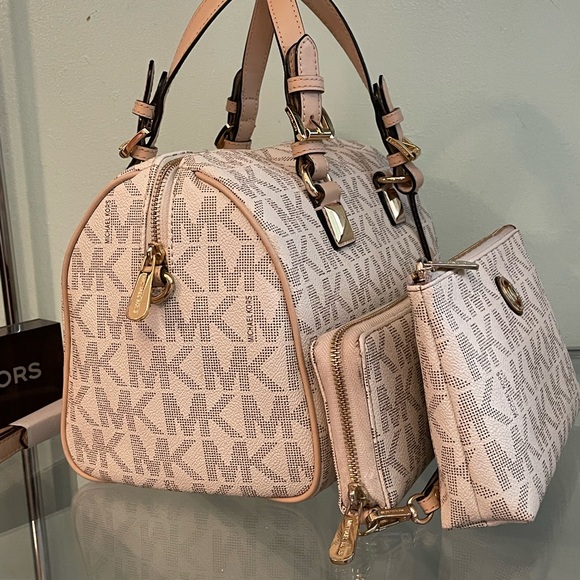 Grayson handbag wallet & makeup bag set (3) - Picture 11 of 16